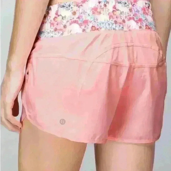 Lululemon  Tracker Short II *4-way Stretch
Bleached Coral - Picture 2 of 7